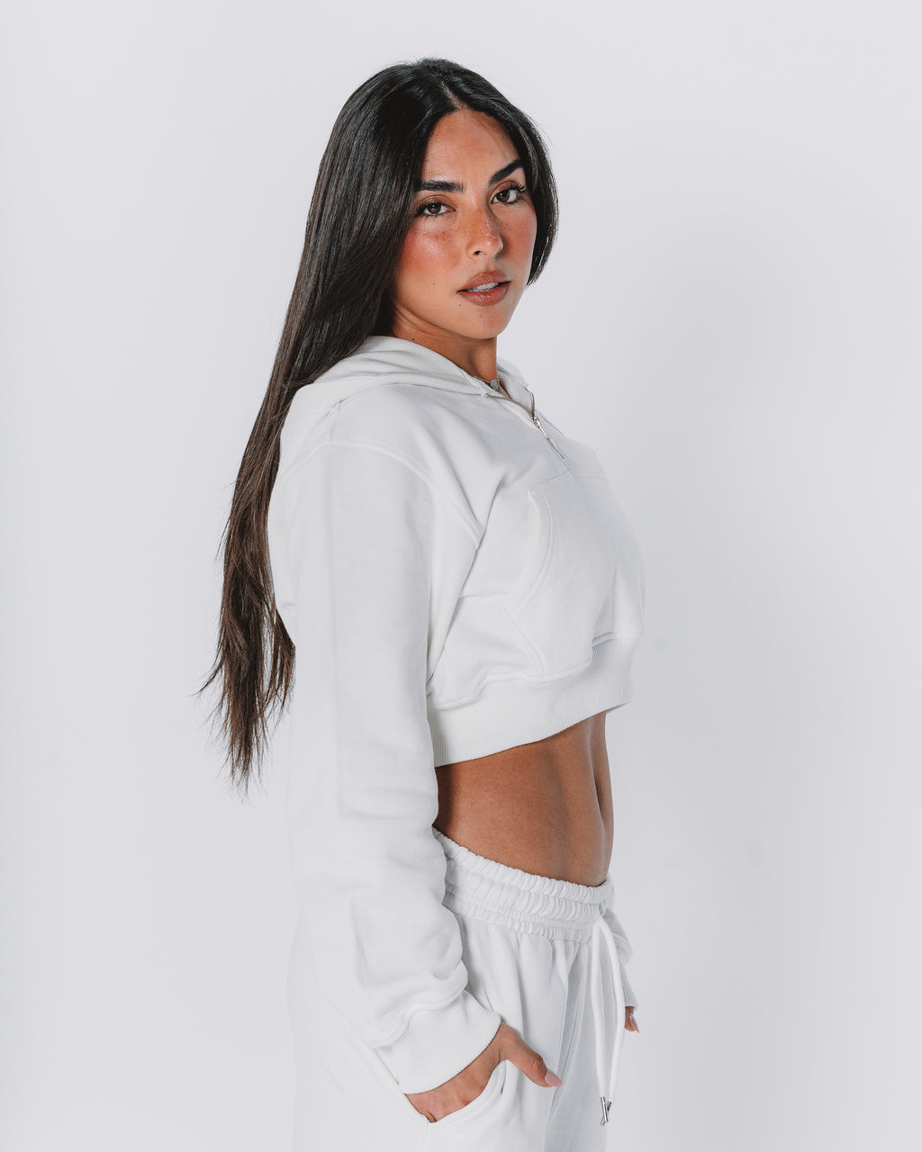 WHITE PANTS