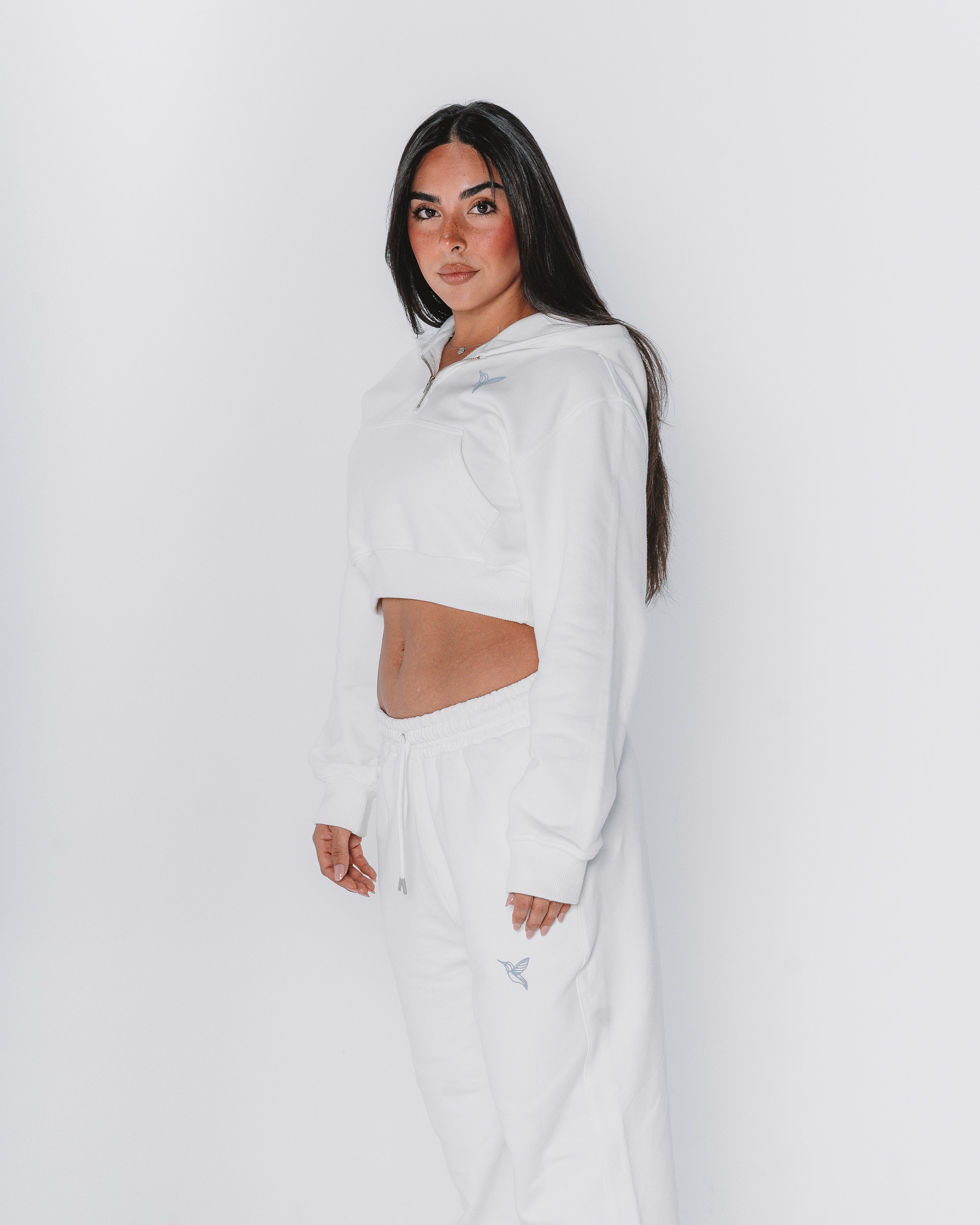 WHITE PANTS