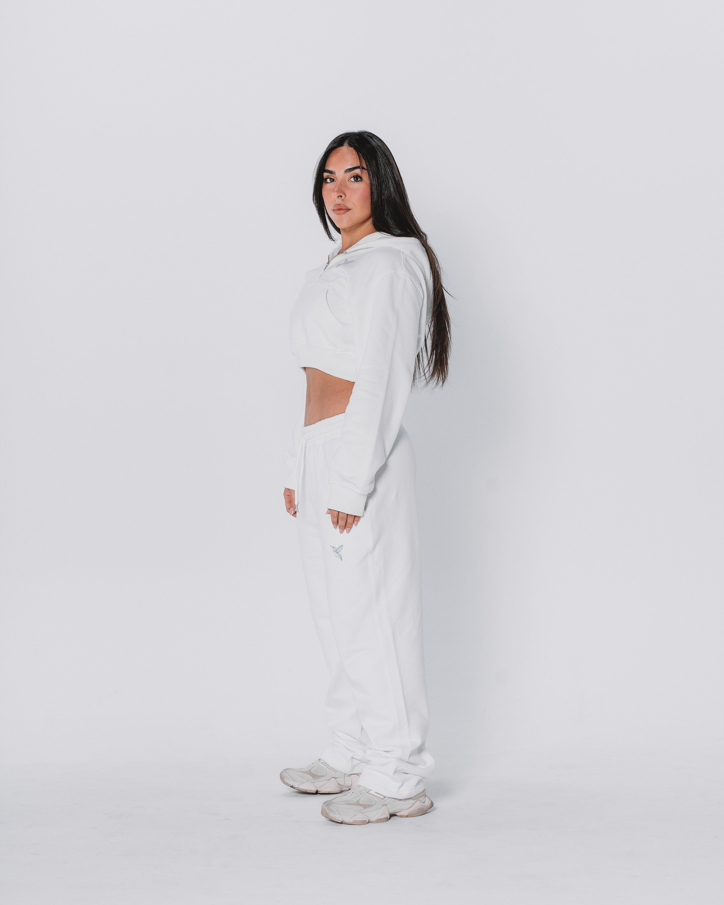 WHITE PANTS