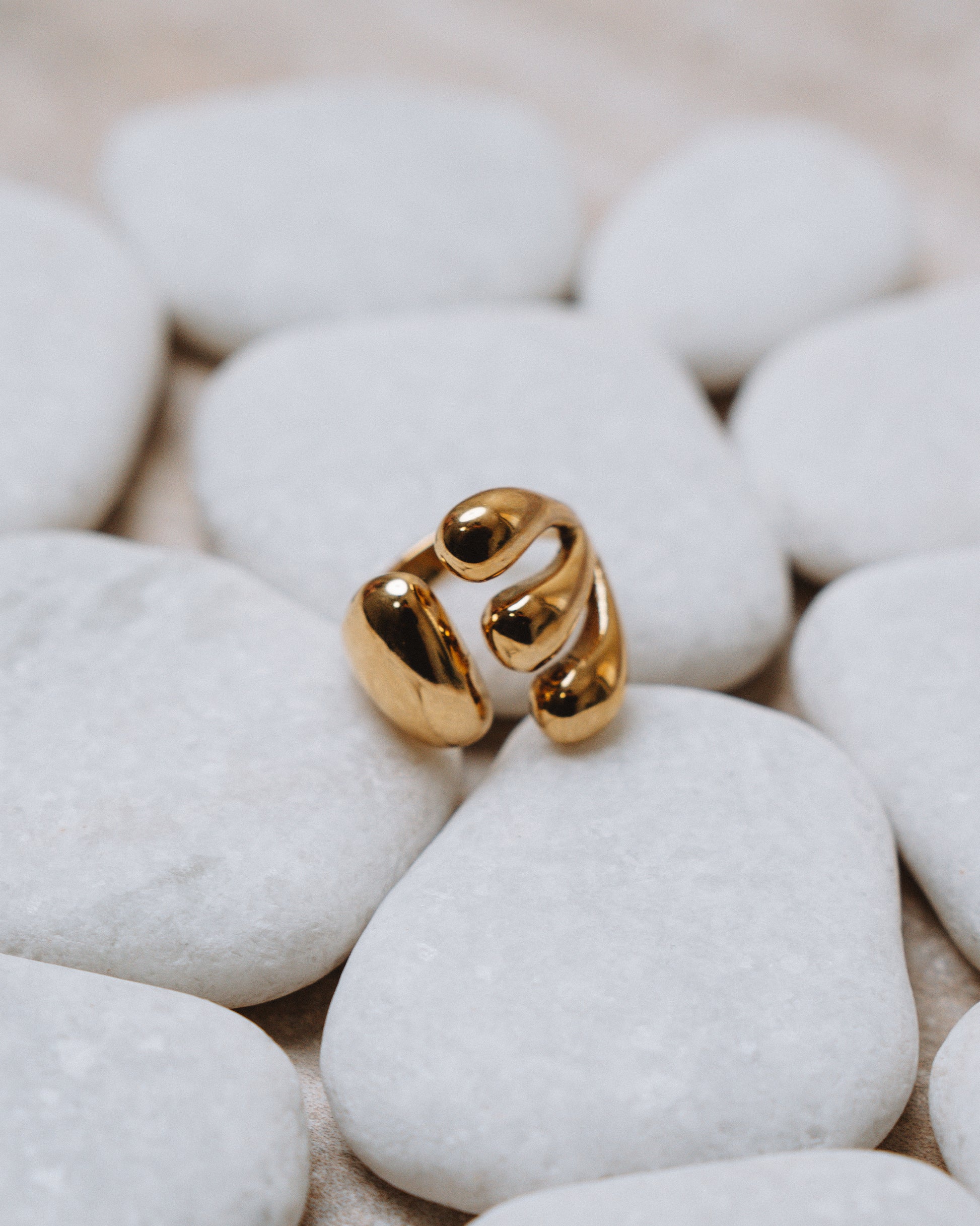 Mia Ring