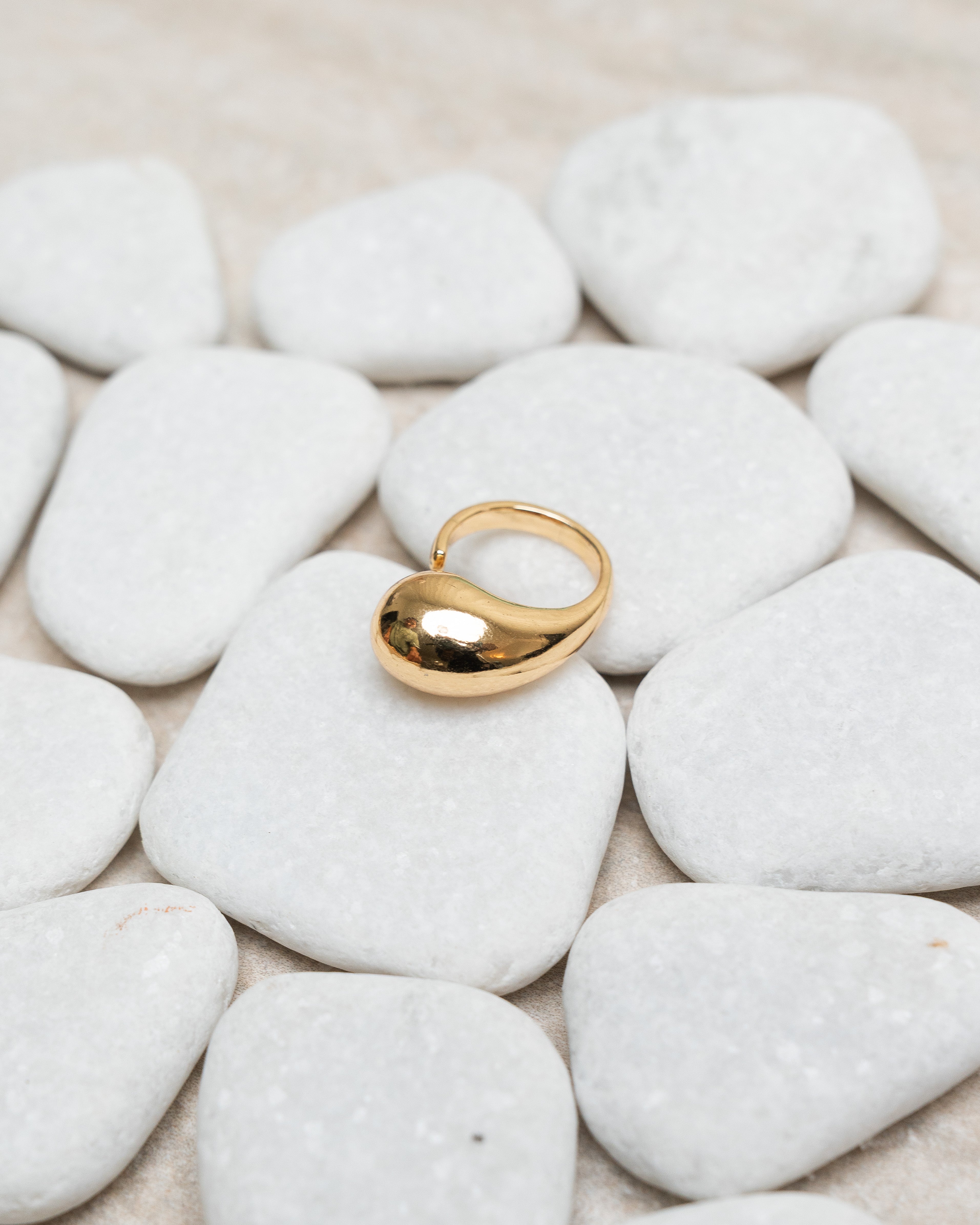 Naia Ring