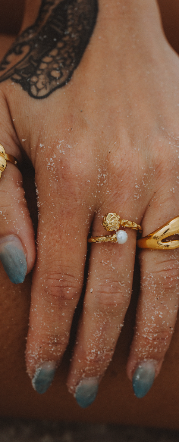Naira Ring