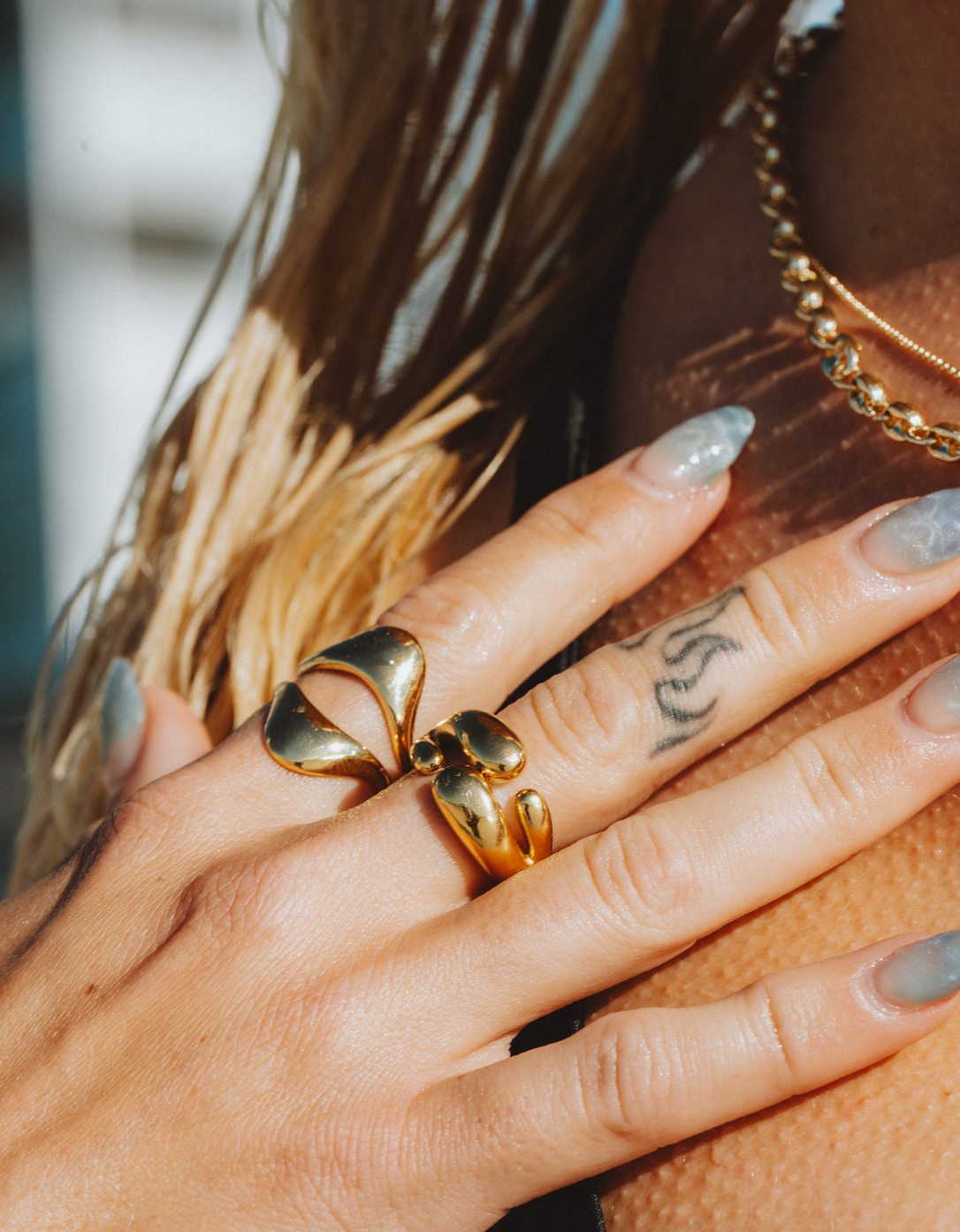 Isis Ring