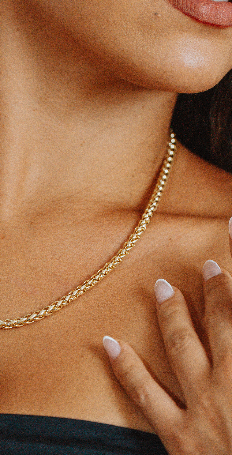 Eira Necklace